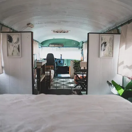 Night Owl Bus-Romantic Dripping Springs Retreat With Pool, Fast Wi-Fi & Scenic 10-Acre Views Exterior photo